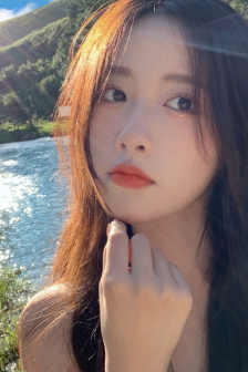 爱矢峰子